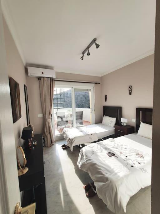 Atico Con Jacuzzi Vista Mar Y Montana Lägenhet Mijas Exteriör bild