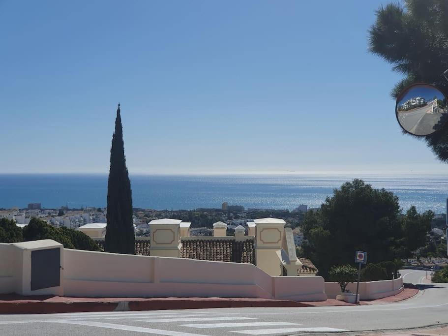 Atico Con Jacuzzi Vista Mar Y Montana Lägenhet Mijas Exteriör bild
